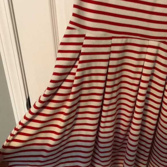 Fit and flare white and red striped dress - Picture 5 of 6